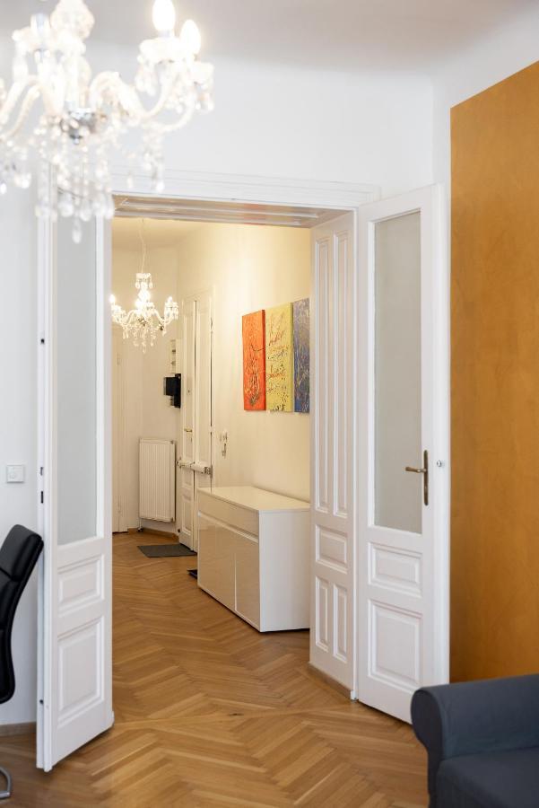 Hideaway Wahring Apartment Viena Exterior foto