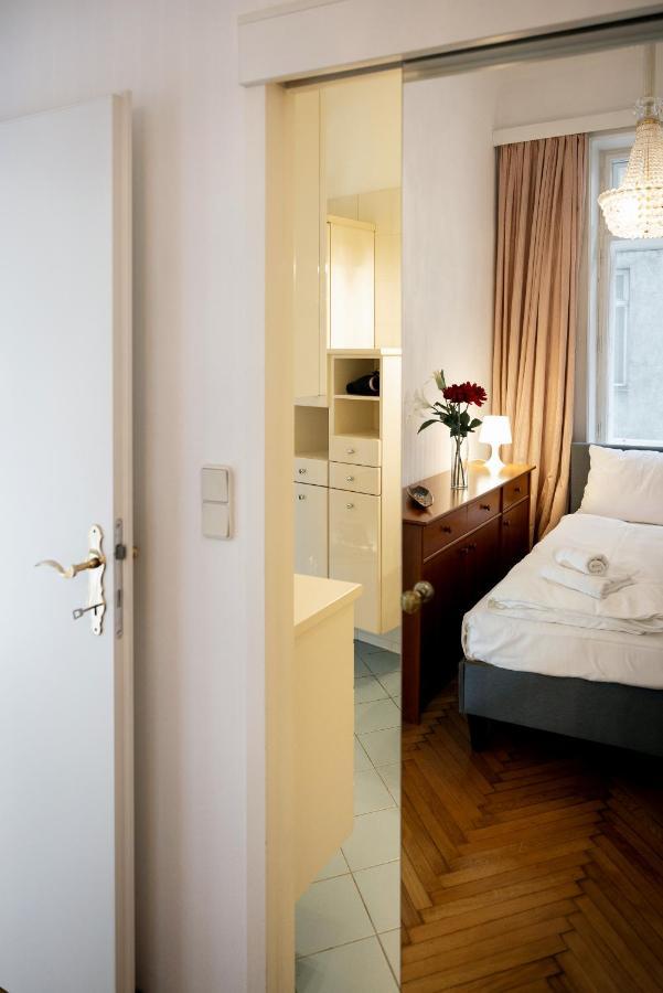 Hideaway Wahring Apartment Viena Exterior foto