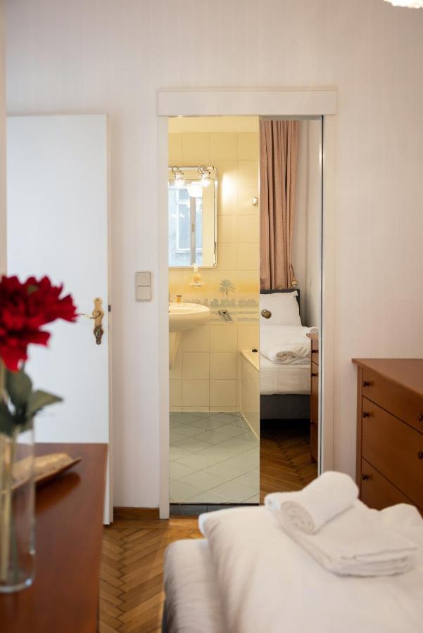 Hideaway Wahring Apartment Viena Exterior foto